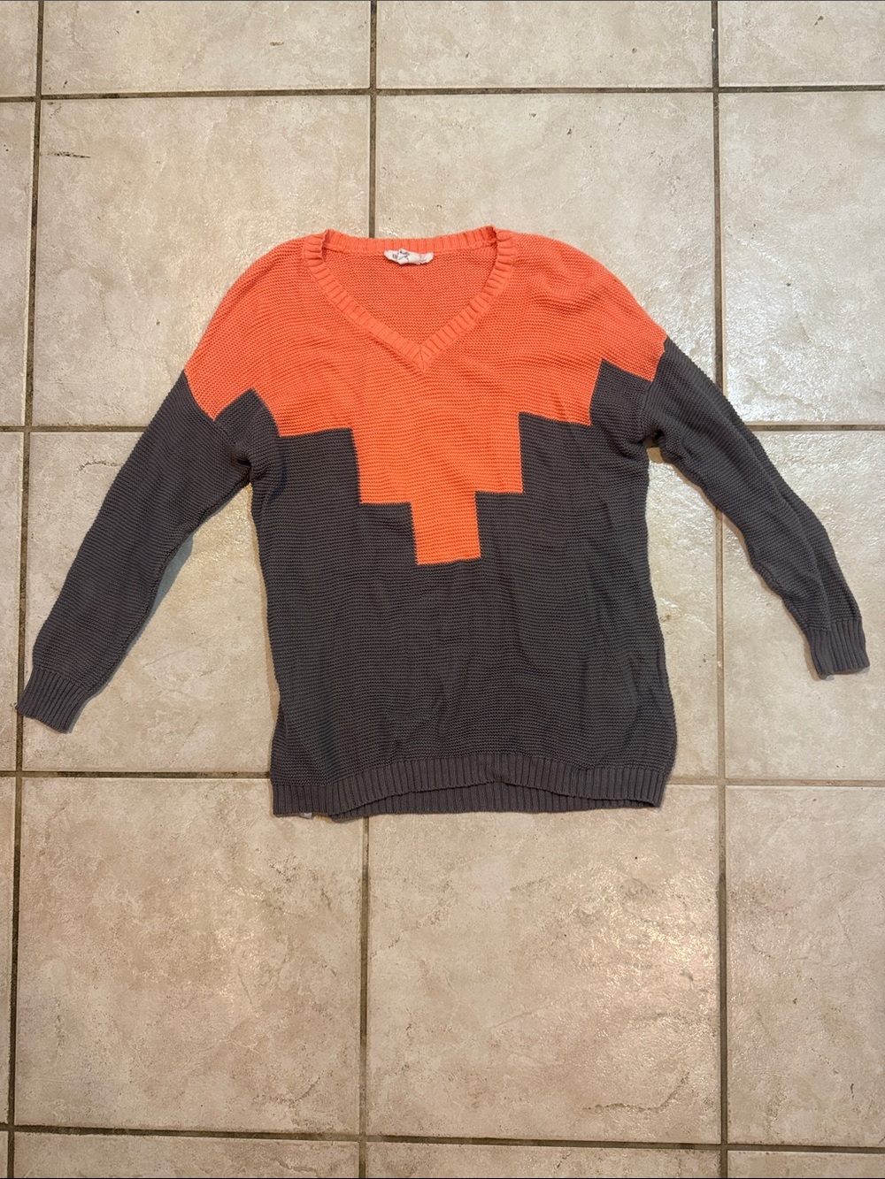BCBG Women’s Oversized V-Neck Colorblock Sweater in Pink and Gray